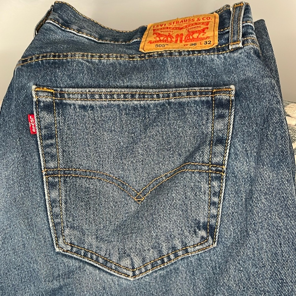 Men's Levi 505 jeans